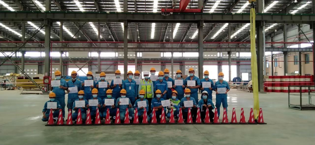 LINE_ALBUM_หลักสูตรปั้นจั่นเหนือนศีรษะ (Overhead Crane)_250828_8.jpg - หลักสูตรปั้นจั่นชนิดเคลื่อนที่ (Mobile Crane 4 ผู้)